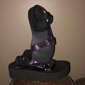 Teva flatform platform sandals